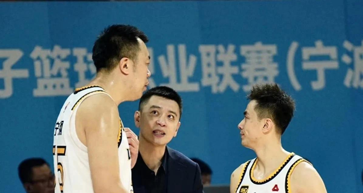 辽宁男篮在客场比赛中取得连胜 辽宁男篮在客场比赛中取得连胜