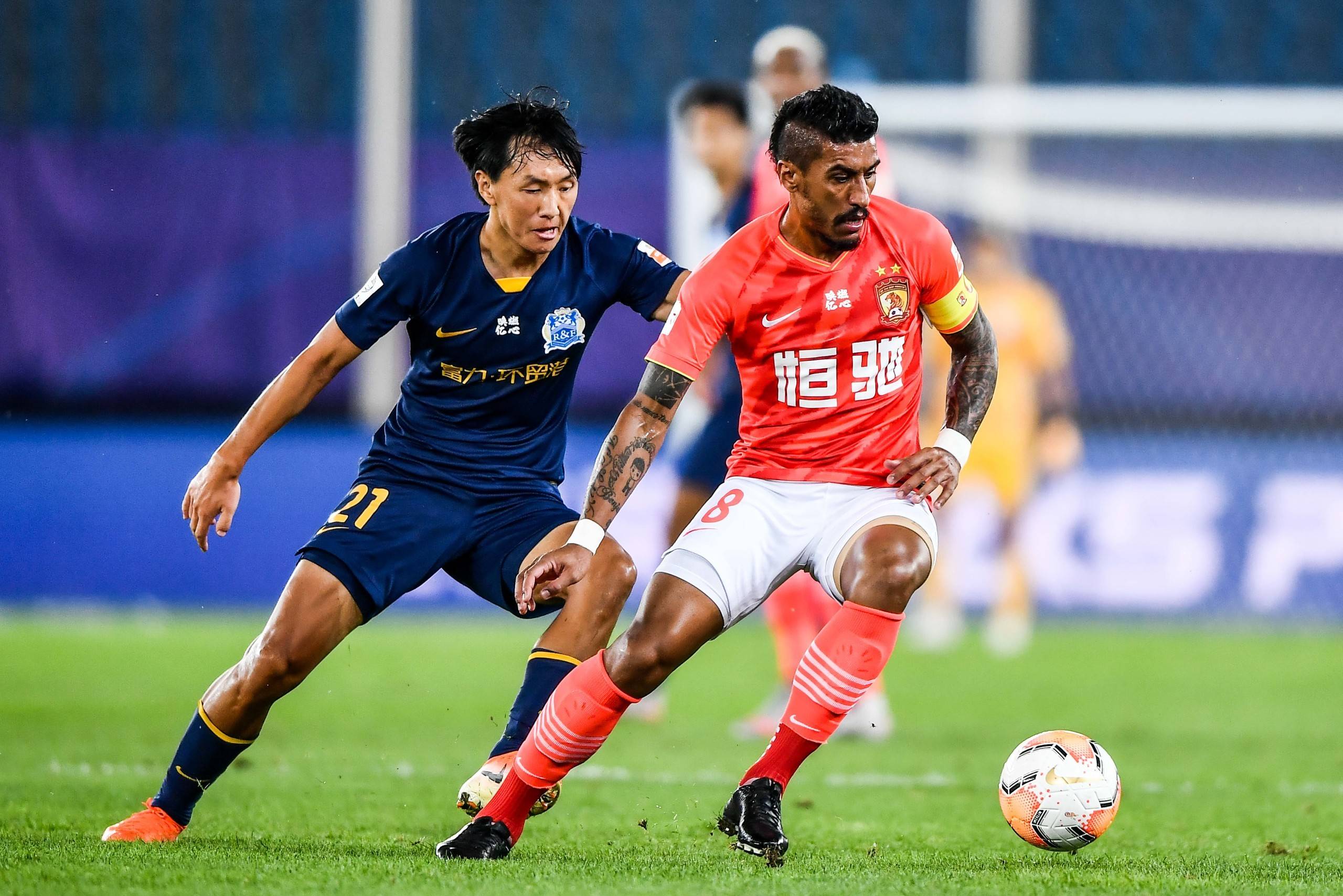 九游体育app-包含广州富力客场逆转海报申花，稳坐前列的词条