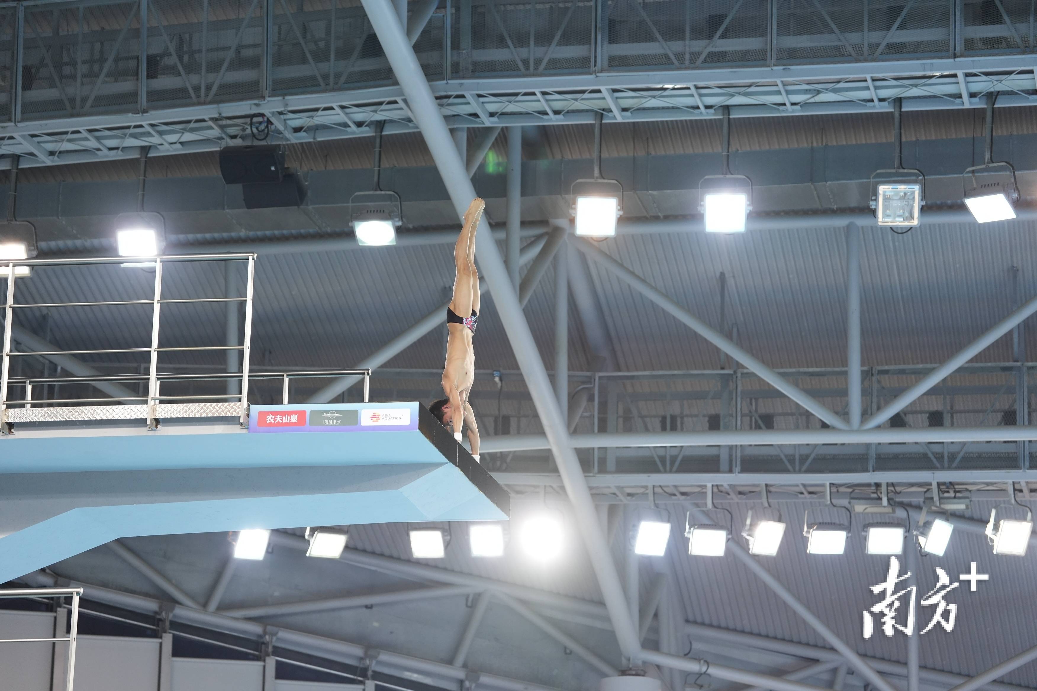 九游体育在线-包含亚洲游泳锦标赛开幕，日本队包揽多项金牌的词条